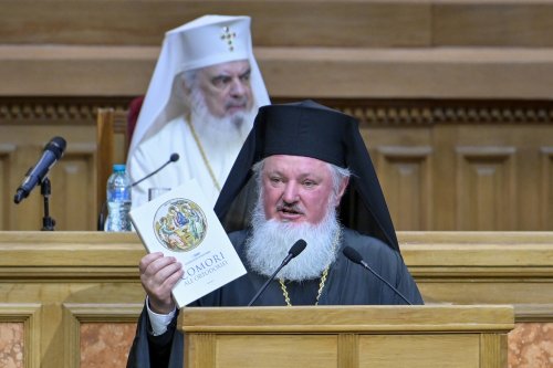 Ședință solemnă a Sfântului Sinod la Palatul Patriarhiei Poza 313176