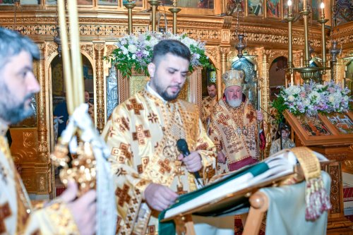 Inaugurarea noului așezământ pastoral-misionar al Parohiei Dorobanți din Capitală Poza 314361