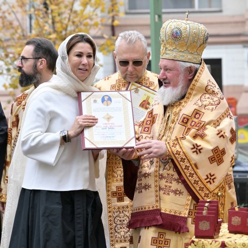 Inaugurarea noului așezământ pastoral-misionar al Parohiei Dorobanți din Capitală Poza 314388