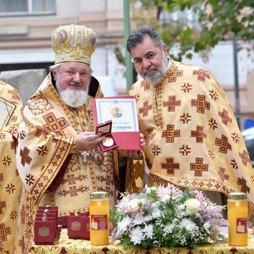 Inaugurarea noului așezământ pastoral-misionar al Parohiei Dorobanți din Capitală Poza 314389