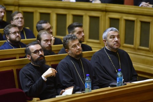 Conferință pastoral-misionară a clericilor din Arhiepiscopia Bucureștilor Poza 314505