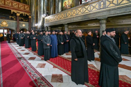 Clericii prahoveni s-au reunit la Palatul Patriarhiei Poza 314821