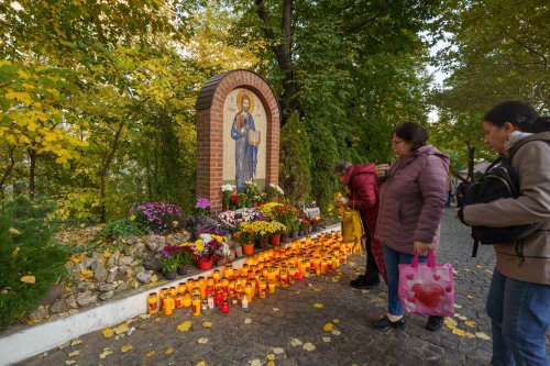 Începutul sărbătorii Sfântului Ierarh Nectarie la Mănăstirea Radu Vodă Poza 315187