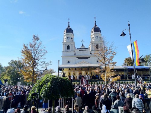 Actualitatea muzicii bisericeşti psaltice şi corale la Catedrala Mitropolitană din Iaşi Poza 315134