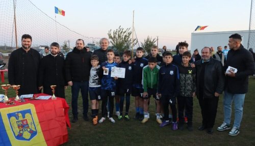 Campionatul de fotbal „Cupa Arhiepiscopiei Aradului” Poza 315232