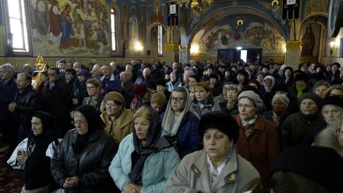 Hram la biserica din cartierul sibian Trei Stejari Poza 315403