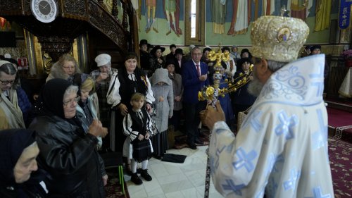 Hram la biserica din cartierul sibian Trei Stejari Poza 315406