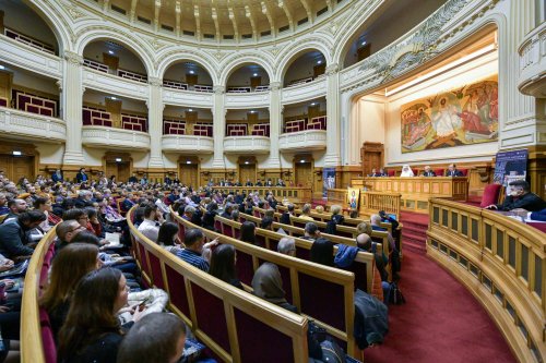 Conferință națională dedicată artei bisericești la Palatul Patriarhiei Poza 315640