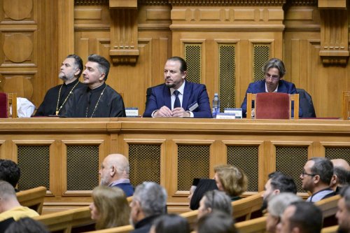 Conferință națională dedicată artei bisericești la Palatul Patriarhiei Poza 315650