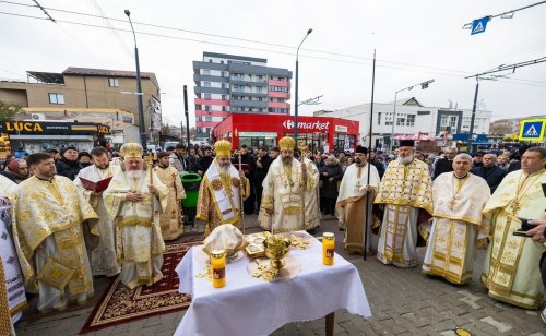 Sfințire de biserică în Vaslui Poza 315597