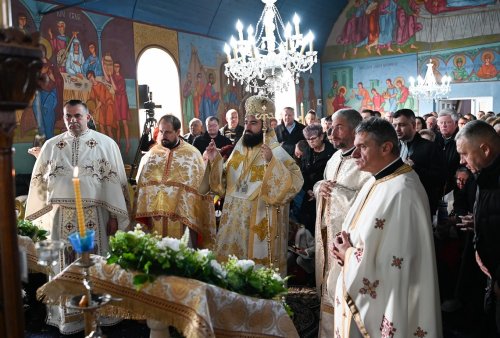 Binecuvântări arhiereşti în Episcopia Devei şi Hunedoarei Poza 315721