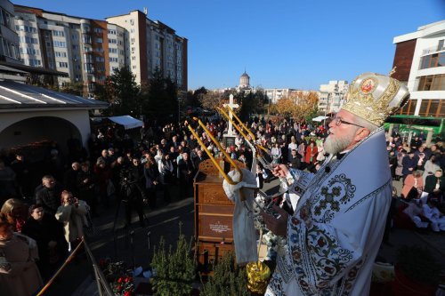 Hramul Bisericii „Sfinții Arhangheli Mihail și Gavriil” din Baia Mare Poza 315715