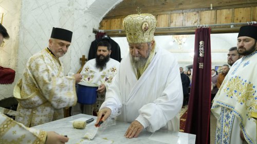 Biserica din Rodbav, judeţul Braşov, a fost sfinţită Poza 316162