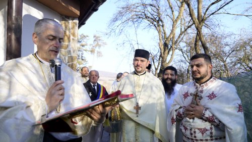 Biserica din Rodbav, judeţul Braşov, a fost sfinţită Poza 316165