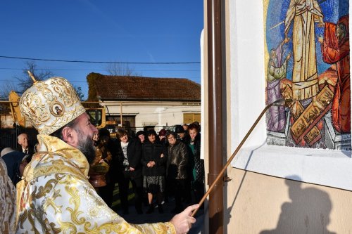 Înnoiri liturgice și filantropice în comunități din Caraș-Severin Poza 316187