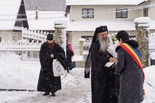 Bucurie duhovnicească la hramul Schitului „Vovidenia” Poza 316478