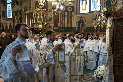 Bucurie duhovnicească la hramul Schitului „Vovidenia” Poza 316479