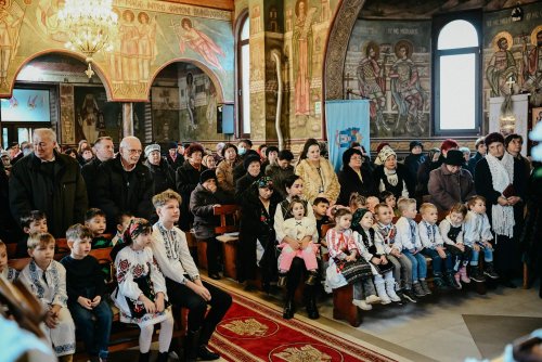 Hramul Parohiei „Intrarea în biserică a Maicii Domnului” din zona Cordoș, Cluj‑Napoca Poza 316528