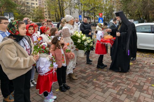 O nouă raclă pentru moaștele Sfântului Cuvios Antonie de la Iezerul Vâlcii Poza 316585