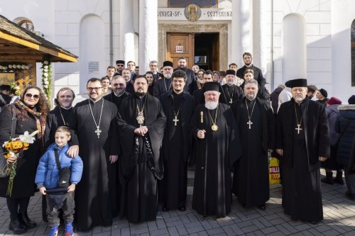 Paraclisul universitar „Sfânta Ecaterina” și-a sărbătorit hramul Poza 316771