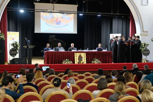 Simpozion național despre educația religioasă în Capitală Poza 317059