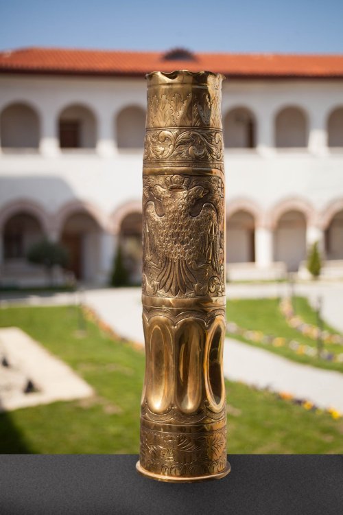 Mausoleul eroilor de la Mănăstirea Comana Poza 316550