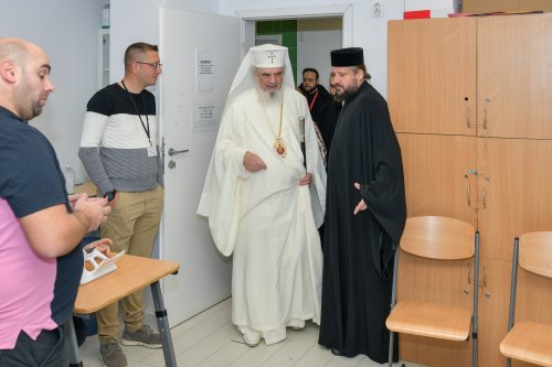 Patriarhul României a votat la alegerile parlamentare Poza 317434