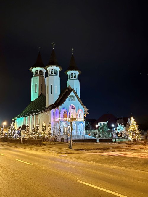 Concert de colinde la Biserica „Sfinţii Trei Ierarhi” din Braşov Poza 317562