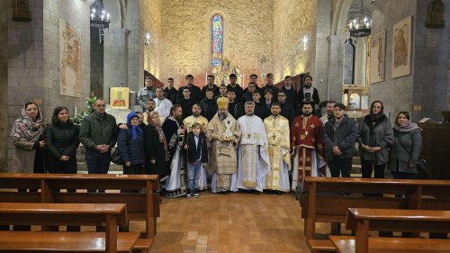 Episcopul Europei de Nord în mijlocul românilor din Suedia și Italia Poza 317856