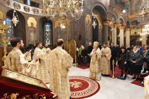 Sărbătoarea unui sfânt dăruitor la Catedrala Patriarhală din București Poza 318029