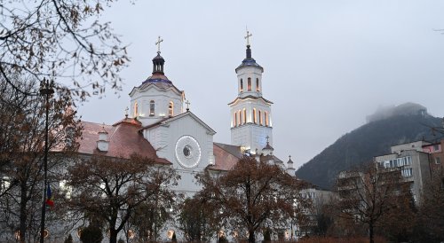 Sărbătoare la Catedrala Episcopală din Deva Poza 318169