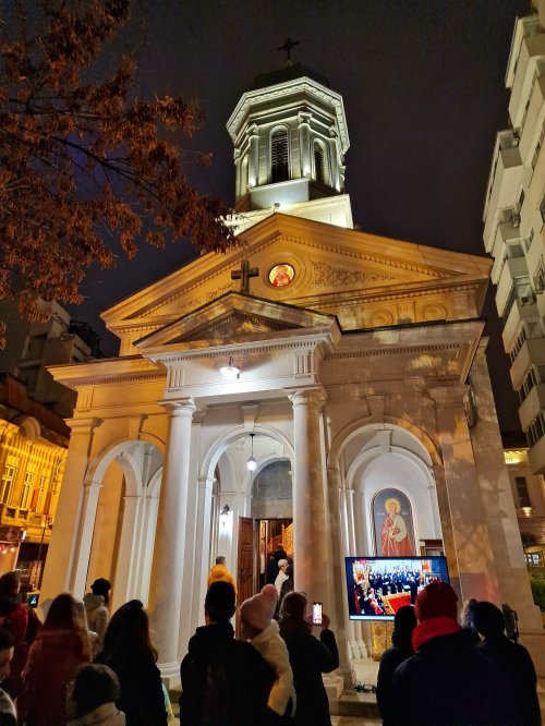 Concert de colinde la Biserica Albă din București Poza 318259