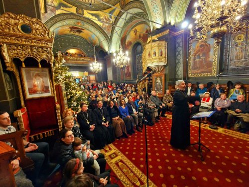 Concert de colinde la Biserica Albă din București Poza 318262