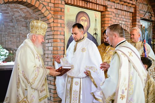 Liturghie arhierească la Biserica „Învierea Domnului” din Cluj-Napoca Poza 318193