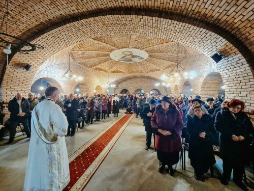 Liturghie arhierească la Biserica „Învierea Domnului” din Cluj-Napoca Poza 318194