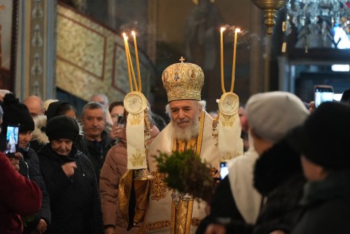 Momente de înălțare duhovnicească pentru credincioșii de la Dunărea de Jos Poza 318215