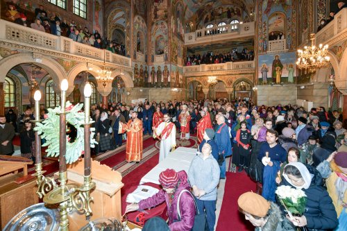 Sfântul Elefterie a fost cinstit în biserica sa din Capitală Poza 318787