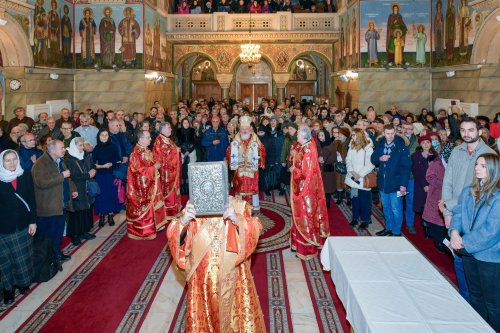 Sfântul Elefterie a fost cinstit în biserica sa din Capitală Poza 318789