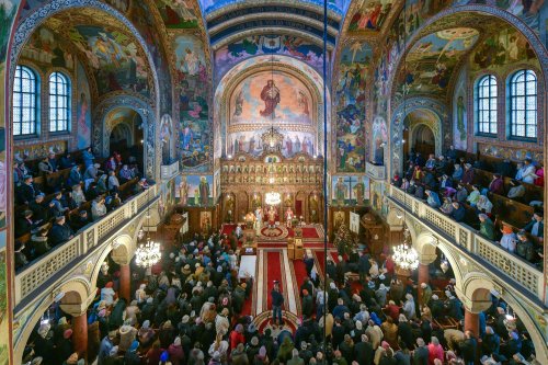 Sfântul Elefterie a fost cinstit în biserica sa din Capitală Poza 318800