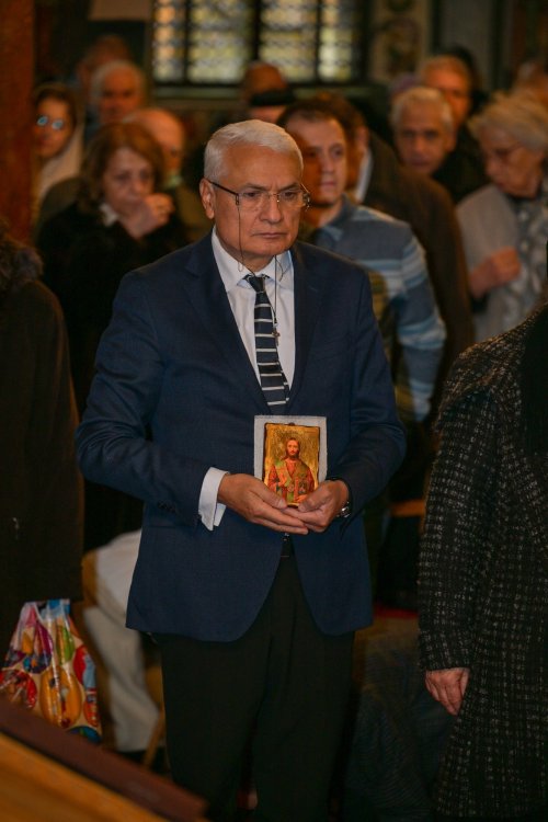 Sfântul Elefterie a fost cinstit în biserica sa din Capitală Poza 318802