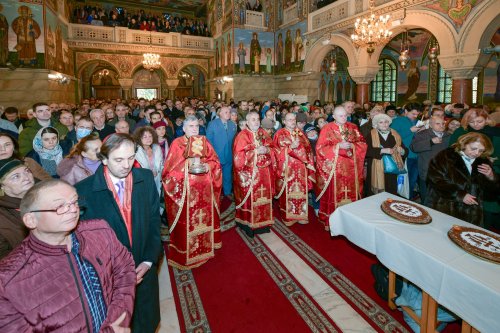 Sfântul Elefterie a fost cinstit în biserica sa din Capitală Poza 318804