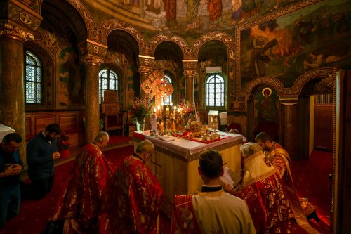 Sfântul Elefterie a fost cinstit în biserica sa din Capitală Poza 318805