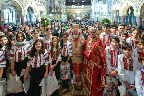 Sfântul Elefterie a fost cinstit în biserica sa din Capitală Poza 318815