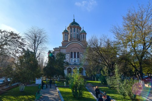 Sfântul Elefterie a fost cinstit în biserica sa din Capitală Poza 318818