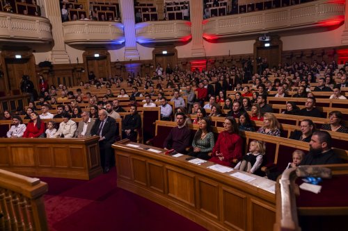 Concert caritabil organizat de studenții teologi la Palatul Patriarhiei Poza 319204