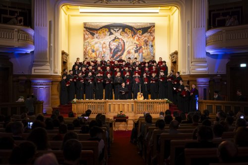 Concert caritabil organizat de studenții teologi la Palatul Patriarhiei Poza 319220