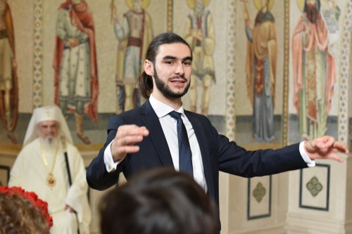 Primii colindători au fost primiți de Patriarhul României Poza 319160