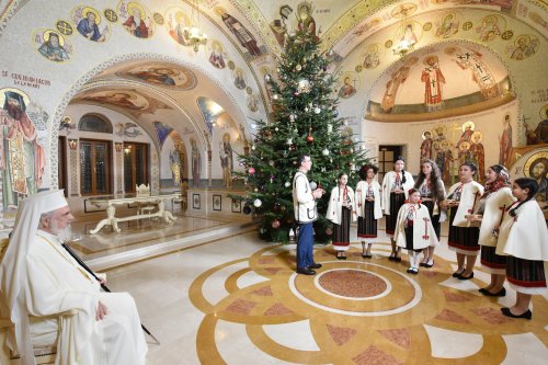 Primii colindători au fost primiți de Patriarhul României Poza 319170