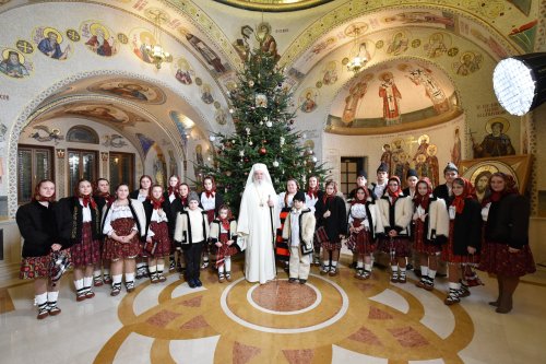 Primii colindători au fost primiți de Patriarhul României