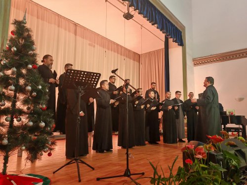 Monografie aniversară lansată la Câmpulung Muscel Poza 319246